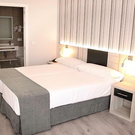 Parque Florida Hotell Ciudad-Rodrigo Exteriör bild